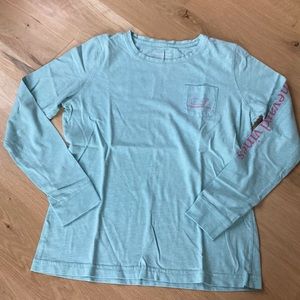 Vineyard Vines long sleeved tee. Teal. Small